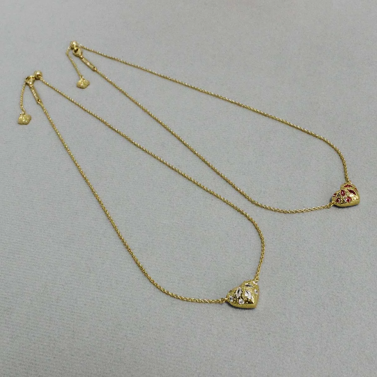 KS European and American New Retro Elegant and Exquisite Simple Chic Gorgeous Natural Agate Crystal Tooth Love Women's Necklace
KS European and American New Retro Elegant and Exquisite Simple Chic Gorgeous Natural Agate Crystal Tooth Love Women's Necklace