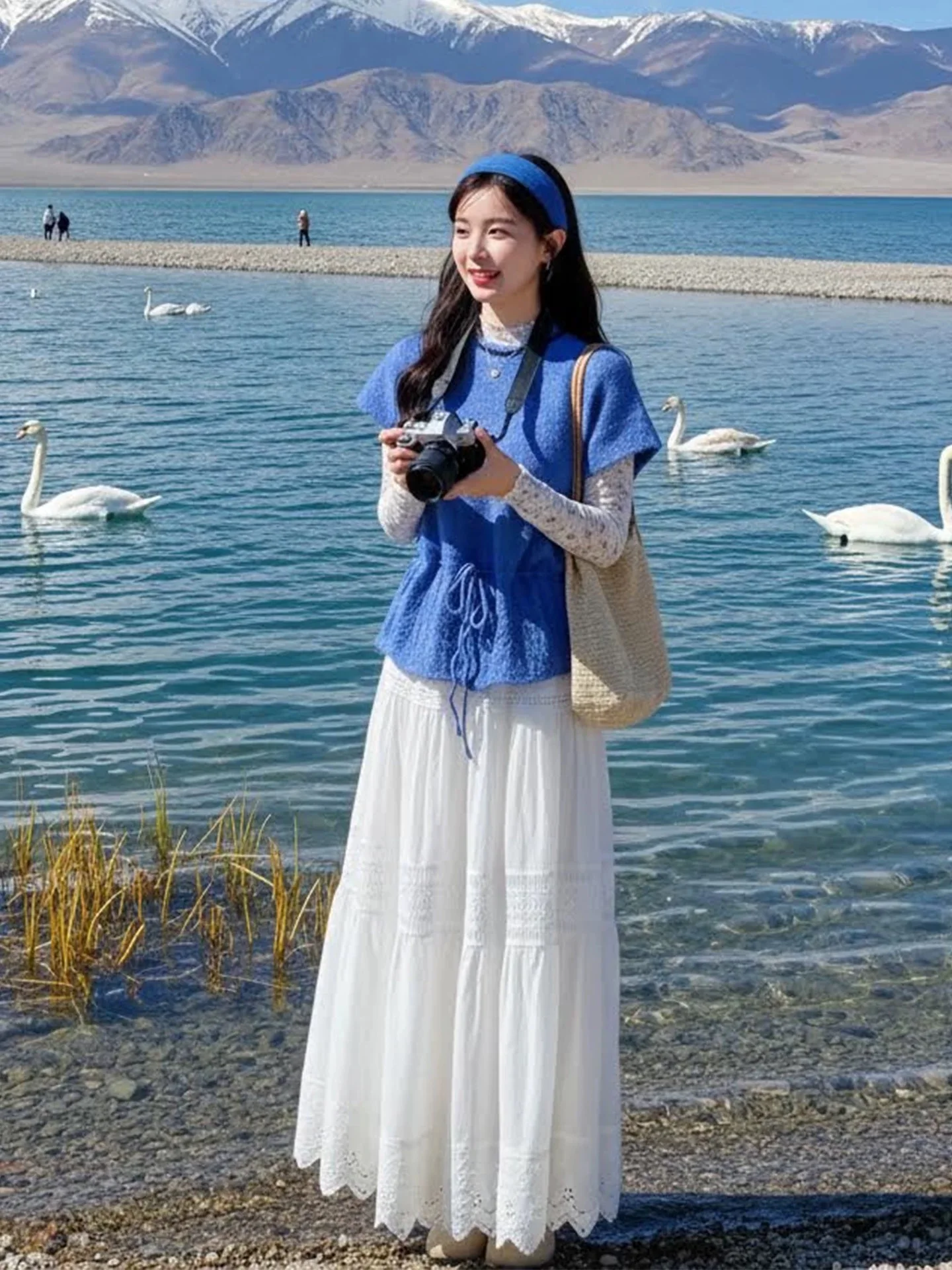 Travel Atmosphere Sensation Set Dress Yunnan Early Spring OOTD Vest T-Shirt Long Skirt Three Piece Set Women's Fashion
Travel Atmosphere Sensation Set Dress Yunnan Early Spring OOTD Vest T-Shirt Long Skirt Three Piece Set Women's Fashion