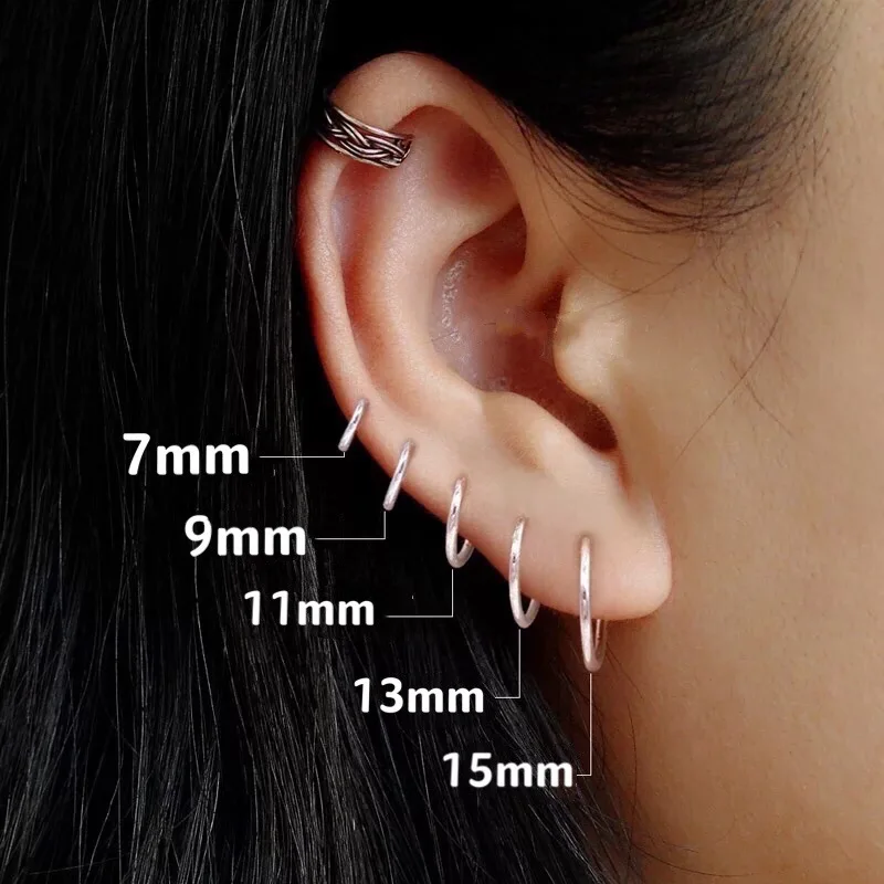S999 Silver Korean Style Simple And Minimalist Ear Loops For Women Small And Elegant Party Jewelry
S999 Silver Korean Style Simple And Minimalist Ear Loops For Women Small And Elegant Party Jewelry