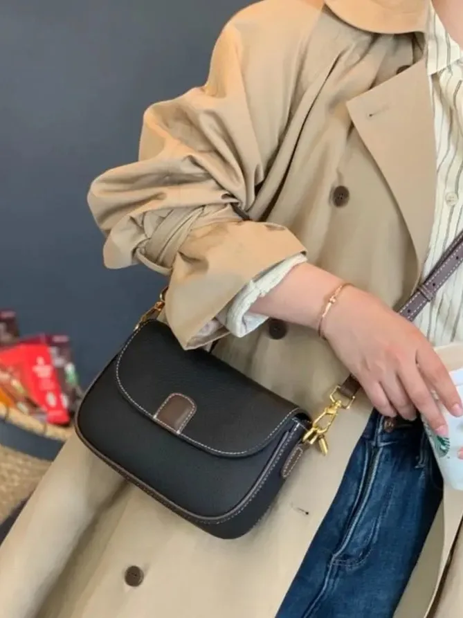 Vintage Genuine Leather Square Bag Crossbody Phone Bag for Women New 2025 Poetic Brand Zipper Closure Color
Vintage Genuine Leather Square Bag Crossbody Phone Bag for Women New 2025 Poetic Brand Zipper Closure Color