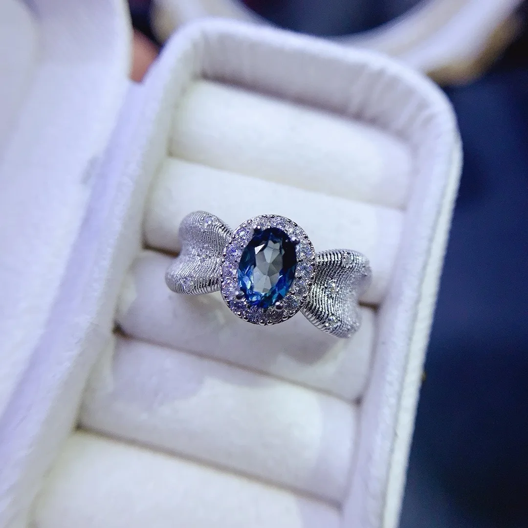 Потрясающий натуральный топаз и кольцо из стерлингового серебра S925 для женщин, большой драгоценный камень, исключающий элегантность, идеальный подарок, дизайнерский дизайн
Потрясающий натуральный топаз и кольцо из стерлингового серебра S925 для женщин, большой драгоценный камень, исключающий элегантность, идеальный подарок, дизайнерский дизайн