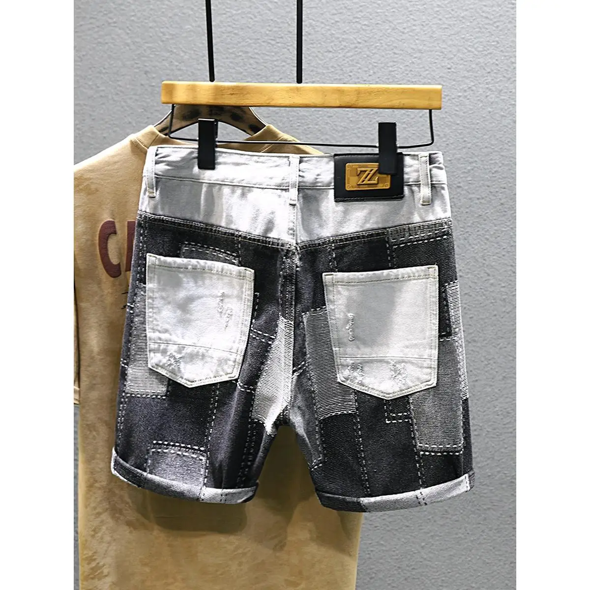 New Fashion Men Light Blue Ripped Denim Short Jeans Man Vintage Stretch Casual Trendy Denim Shorts Man Quality Straight Jeans 38
New Fashion Men Light Blue Ripped Denim Short Jeans Man Vintage Stretch Casual Trendy Denim Shorts Man Quality Straight Jeans 38