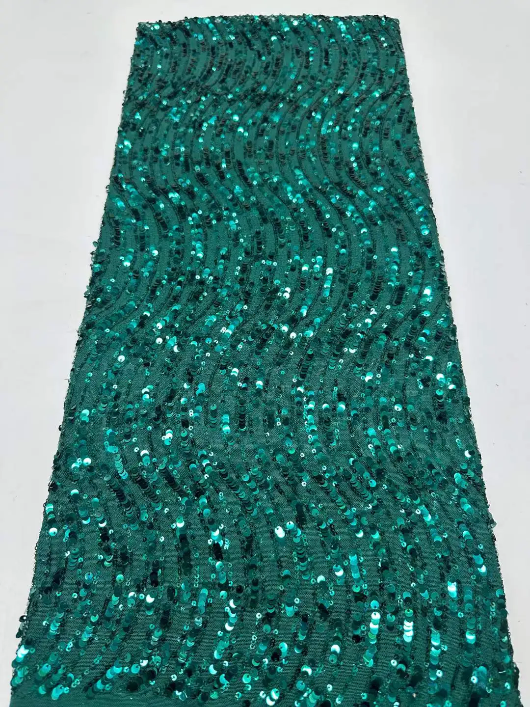 2024 High Quality African Embroidery Elastic Tulle Lace Fabric Luxury Sequins Net Lace Fabric Evening Wedding Party Dress
2024 High Quality African Embroidery Elastic Tulle Lace Fabric Luxury Sequins Net Lace Fabric Evening Wedding Party Dress