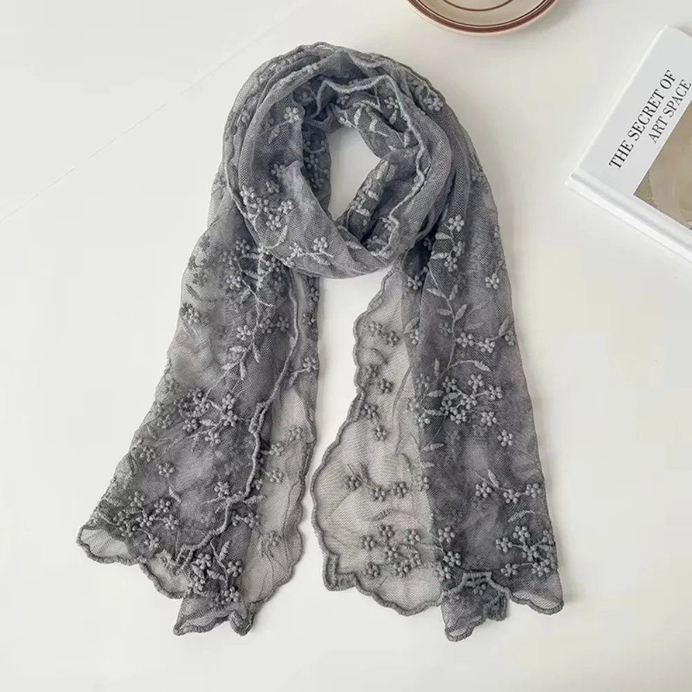 Casual Retro Women's Lace Scarf Long Korean Version of Literary Sunscreen Lace Shawl Embroidered Flower Neck Protection Scarf
Casual Retro Women's Lace Scarf Long Korean Version of Literary Sunscreen Lace Shawl Embroidered Flower Neck Protection Scarf