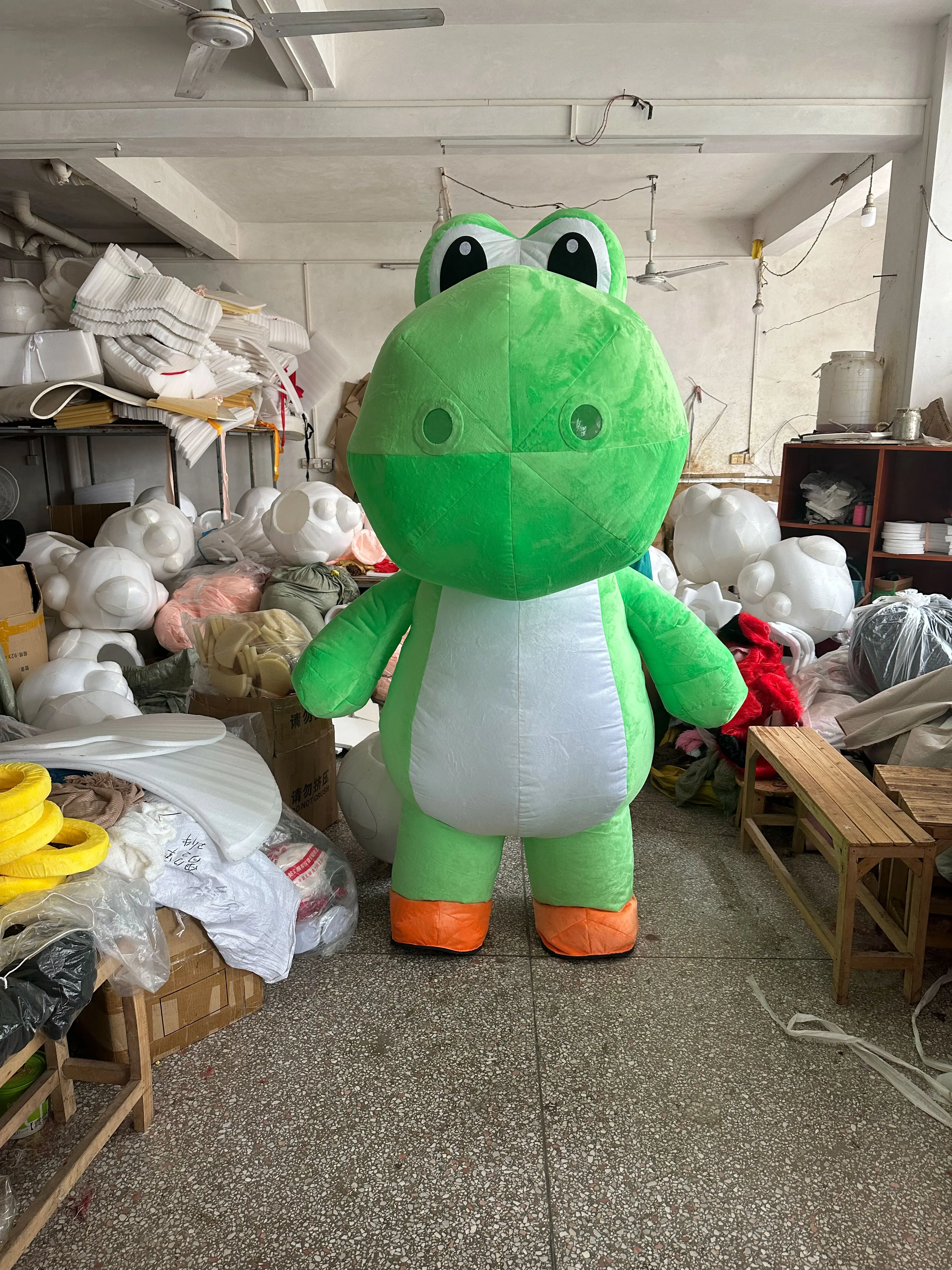 Giant Plush Inflatable Christmas Yoshi Dinosaur Mascot Costume Walking Doll Clothes Halloween Carnival Fancy Suits Not Battery
Giant Plush Inflatable Christmas Yoshi Dinosaur Mascot Costume Walking Doll Clothes Halloween Carnival Fancy Suits Not Battery