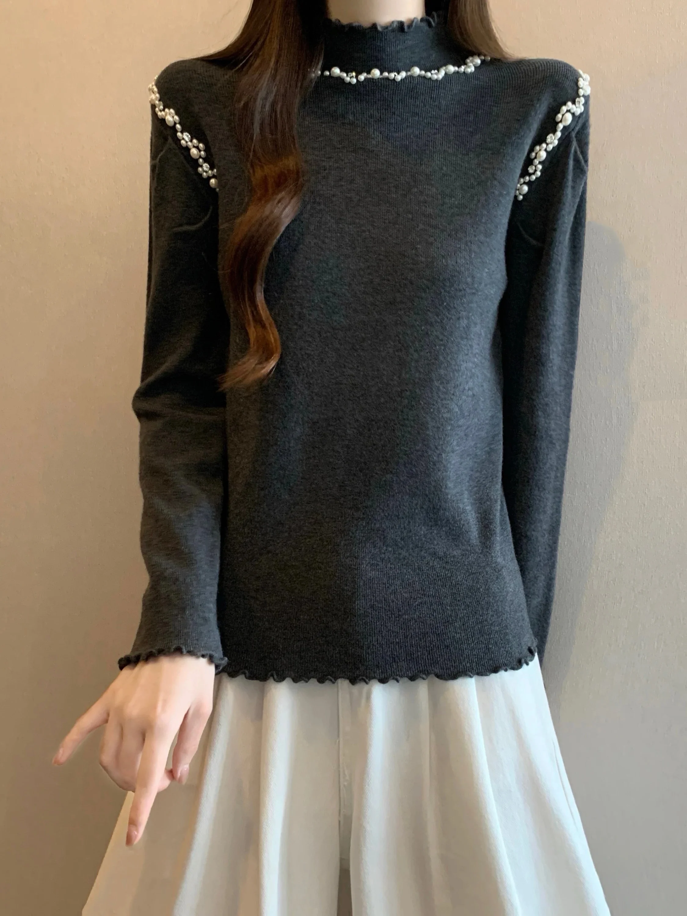 Elegant Beaded Half High Collar Knitwear Women's Base Shirt Top Large Size Fashion Spring Early 2026 Korean Style Loose Fit
Elegant Beaded Half High Collar Knitwear Women's Base Shirt Top Large Size Fashion Spring Early 2026 Korean Style Loose Fit