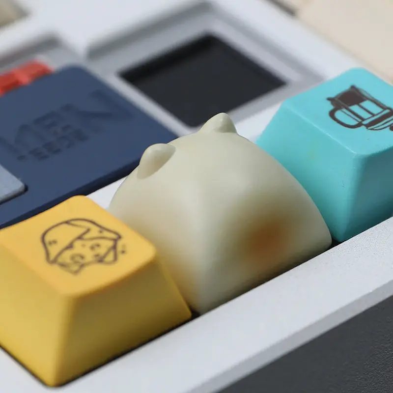 Креативные стерео-клавиши в виде мультяшной кошачьей головы, милые персонализированные кастомные кейкапы для механической клавиатуры, сменные аксессуары
Креативные стерео-клавиши в виде мультяшной кошачьей головы, милые персонализированные кастомные кейкапы для механической клавиатуры, сменные аксессуары