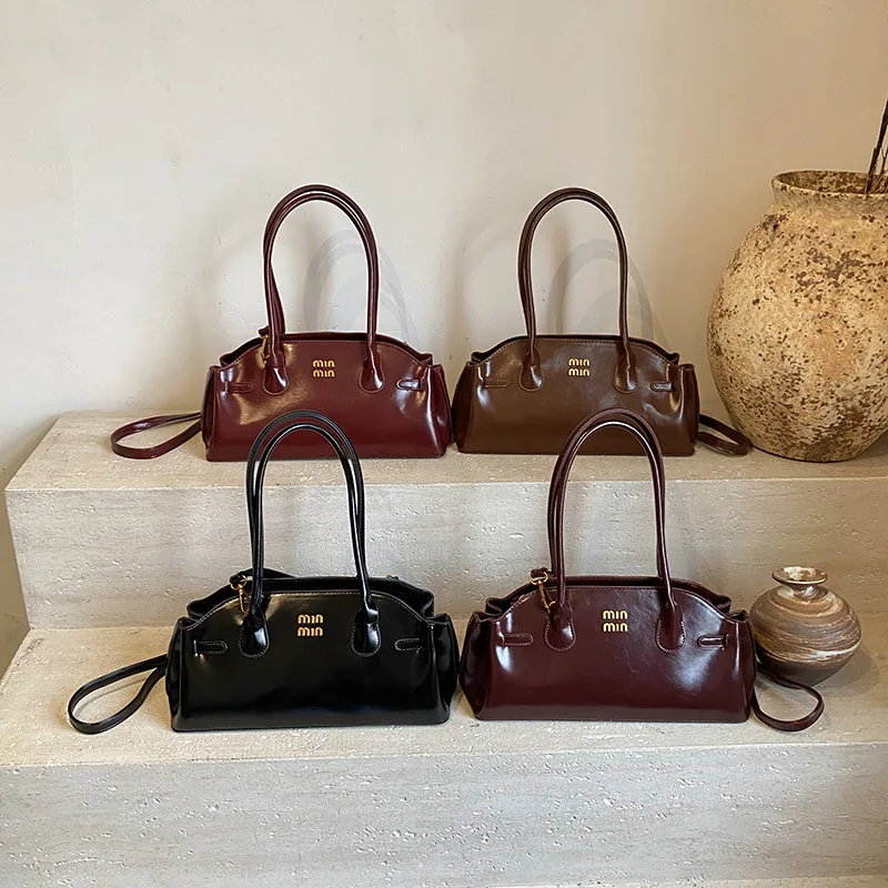 Дизайнерская сумка через плечо   Новинка 2024 года для нее, кошелек в стиле ретро, мягкая кожаная сумка через плечо, винтажная шикарная пригородная сумка 
Дизайнерская сумка через плечо   Новинка 2024 года для нее, кошелек в стиле ретро, мягкая кожаная сумка через плечо, винтажная шикарная пригородная сумка