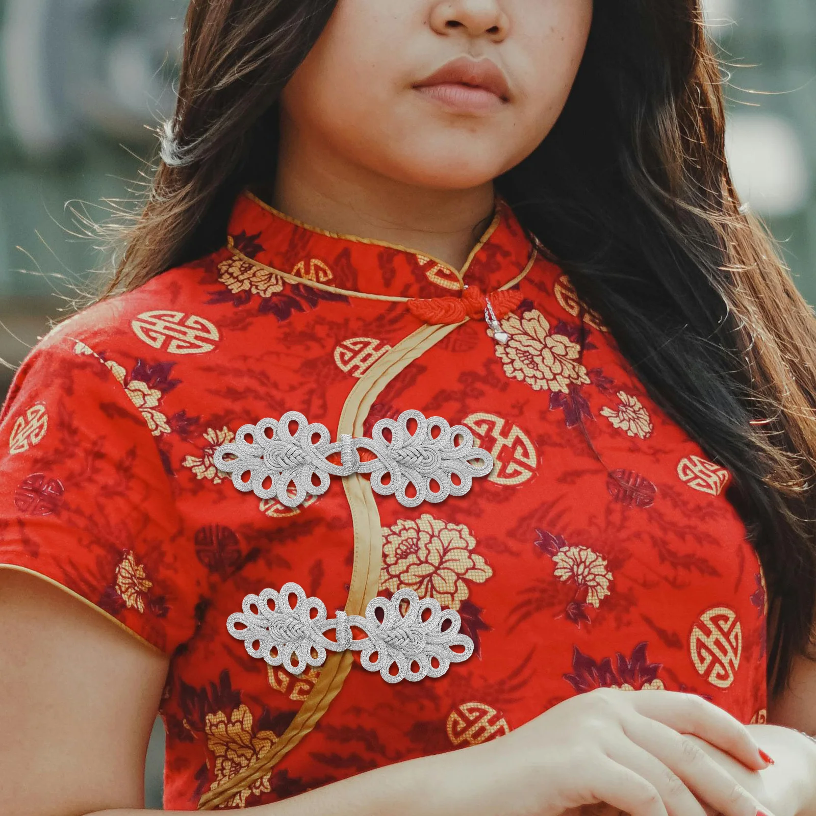 2pcs Silver Thread Buttons Handcrafted Nine-Hole Design For Cheongsam Coats Cardigan Sweater Closure Fasteners Chinese Knots
2pcs Silver Thread Buttons Handcrafted Nine-Hole Design For Cheongsam Coats Cardigan Sweater Closure Fasteners Chinese Knots