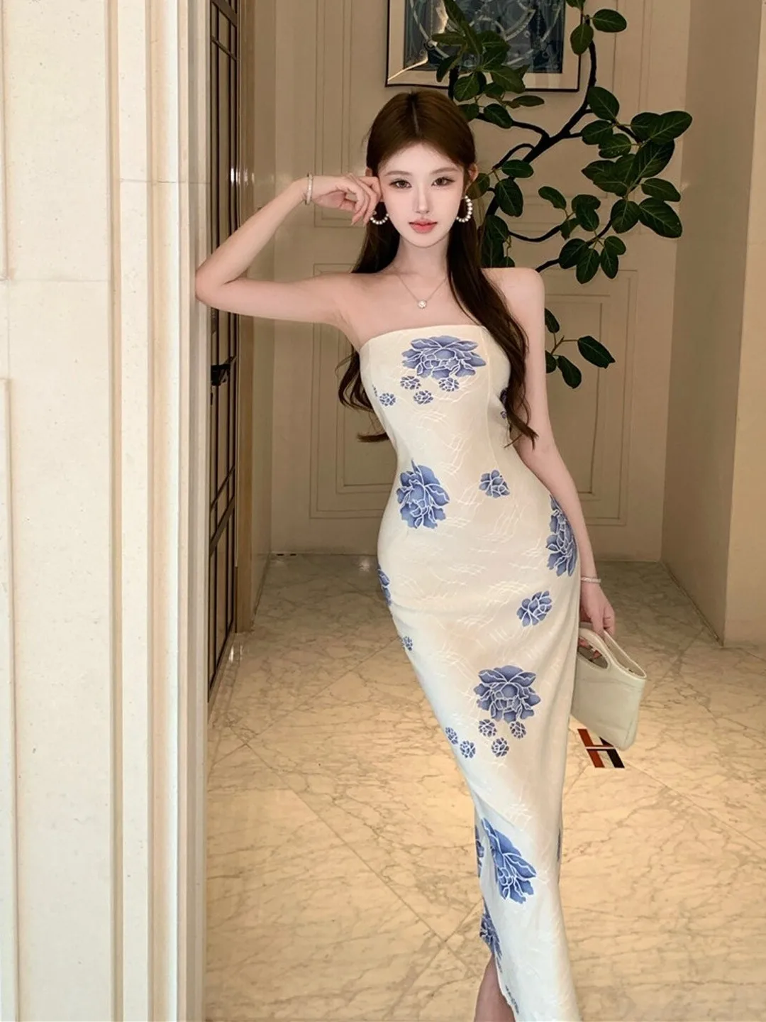 Elegant Floral Print Halter Dress Slim Fit Summer 2026 Cotton Mid-Waist High Quality Girls Dress for Party Performance Dance
Elegant Floral Print Halter Dress Slim Fit Summer 2026 Cotton Mid-Waist High Quality Girls Dress for Party Performance Dance