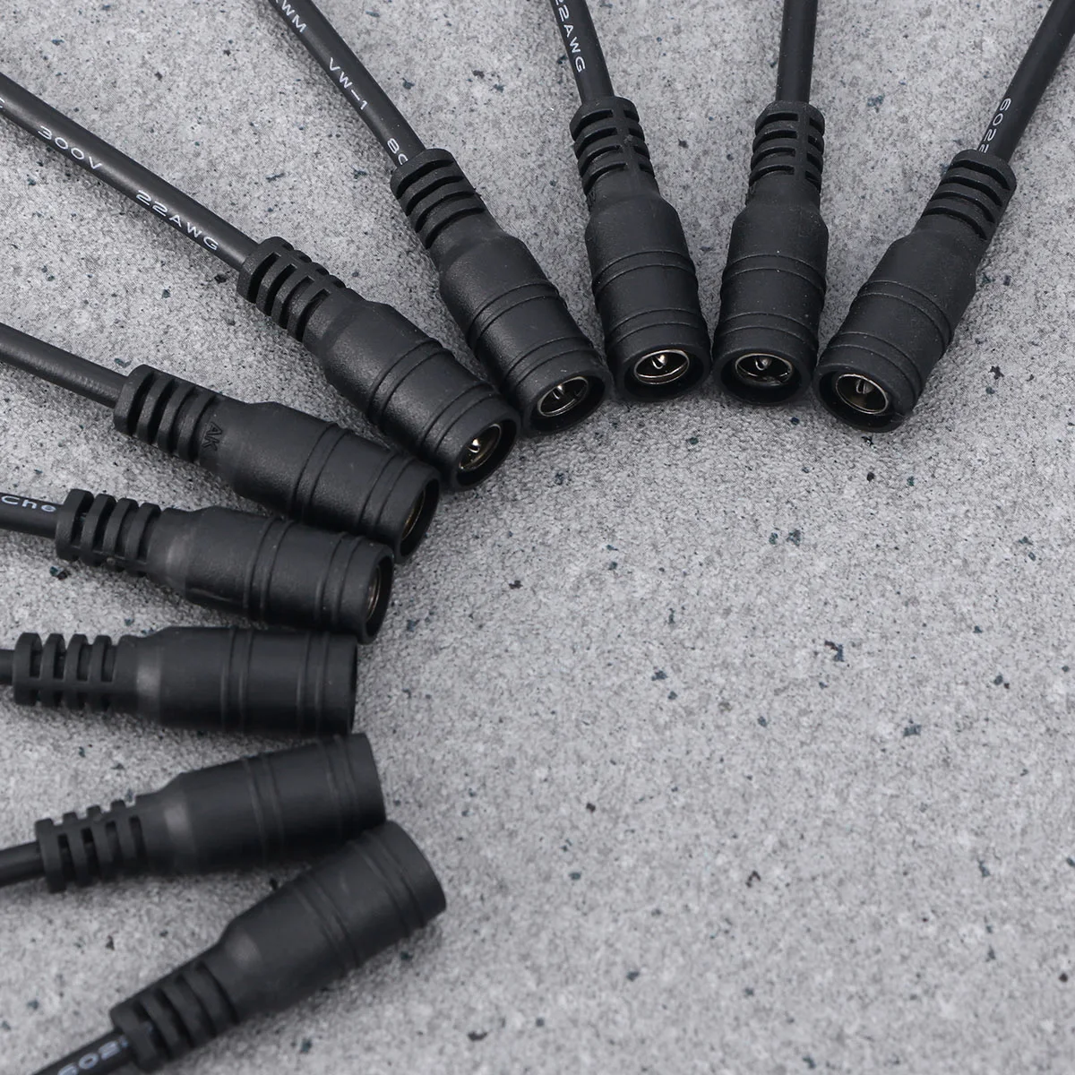 10 pcs Dc Power Connector 12V Pigtail Cable Female Jack Adapter For Cctv Camera 5.5X2.1Mm Black Cable Connector Accessories 
10 pcs Dc Power Connector 12V Pigtail Cable Female Jack Adapter For Cctv Camera 5.5X2.1Mm Black Cable Connector Accessories