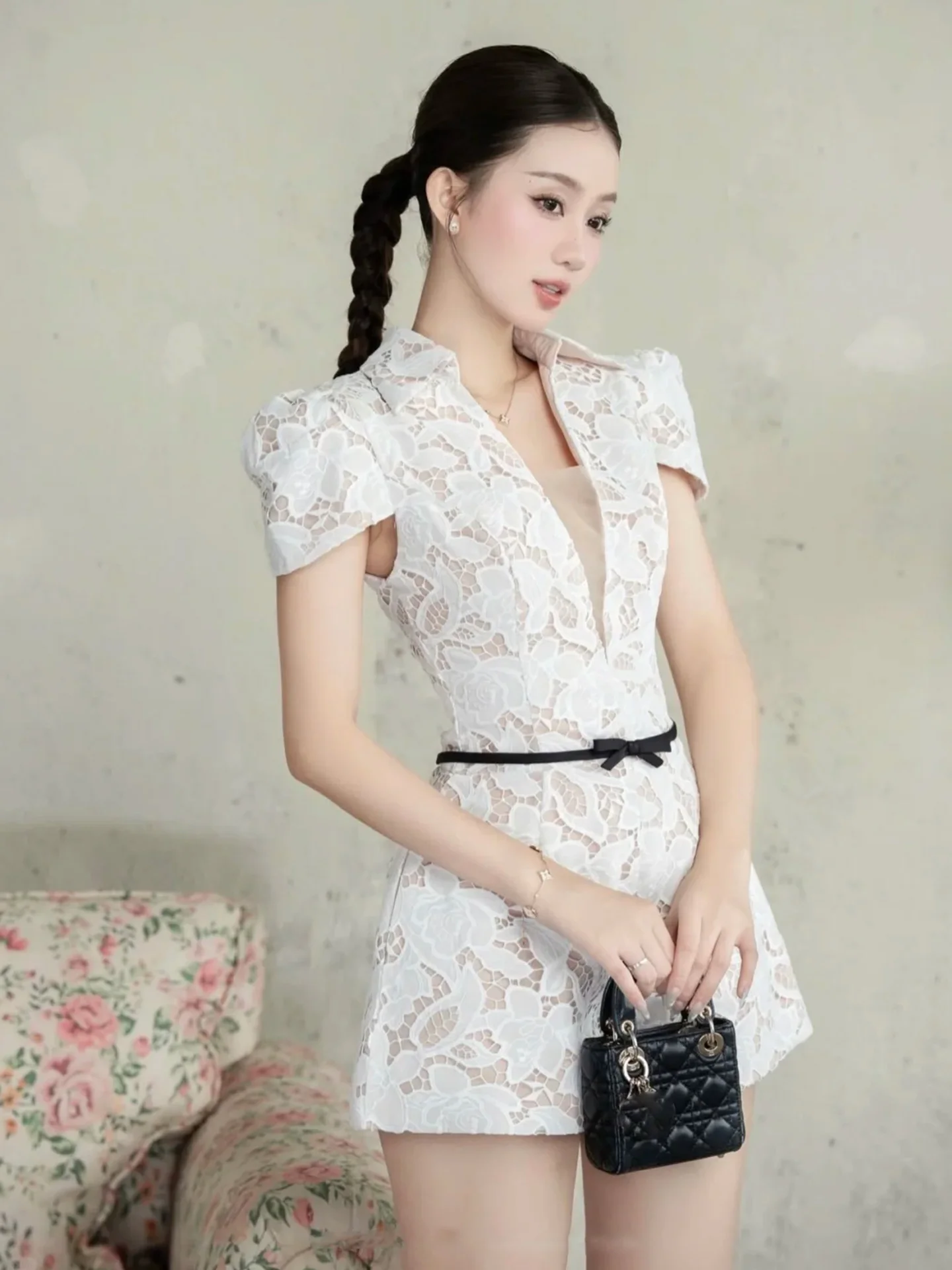 Женский летний комбинезон с кружевной вышивкой, с завышенной талией, стройнящий, красивый, уникальный, модный, цельный
Женский летний комбинезон с кружевной вышивкой, с завышенной талией, стройнящий, красивый, уникальный, модный, цельный