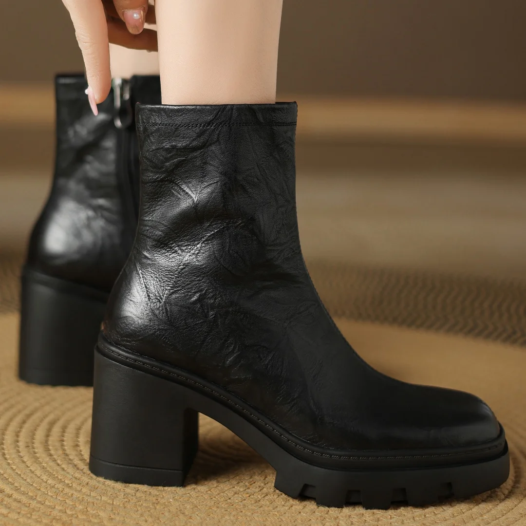 Women's cow leather 7.5cm chunky heel platform side zip autumn ankle boots high quality soft comfortable female short boots shoe
Women's cow leather 7.5cm chunky heel platform side zip autumn ankle boots high quality soft comfortable female short boots shoe