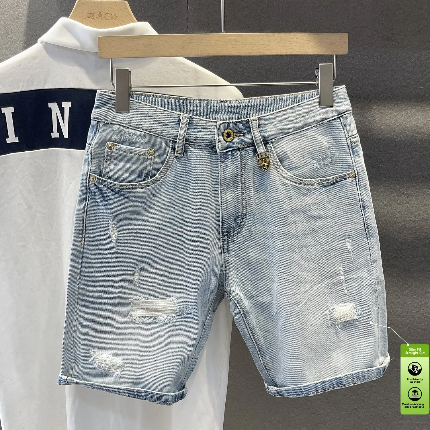 Fashionable Light Wash Men's Denim Shorts with Rips And Mustache Five-Point Pants Versatile Scratchy Poor Boys Mid-Pants
Fashionable Light Wash Men's Denim Shorts with Rips And Mustache Five-Point Pants Versatile Scratchy Poor Boys Mid-Pants