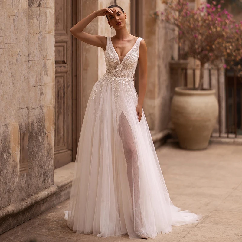 Eightree White A-Line Wedding Dresses Boho Double V-Neck Appliques Bridal Dress Women Princess Wedding Prom Gowns Custom Size
Eightree White A-Line Wedding Dresses Boho Double V-Neck Appliques Bridal Dress Women Princess Wedding Prom Gowns Custom Size