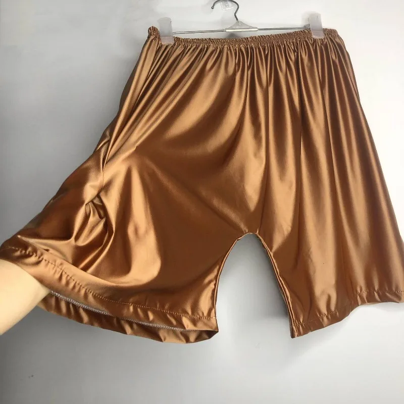 New Unisex Seamless Front and Back Shiny Smooth High-elasticity Comfortable Sports Home Boxer Shorts Glossy Silky Party Wear
New Unisex Seamless Front and Back Shiny Smooth High-elasticity Comfortable Sports Home Boxer Shorts Glossy Silky Party Wear