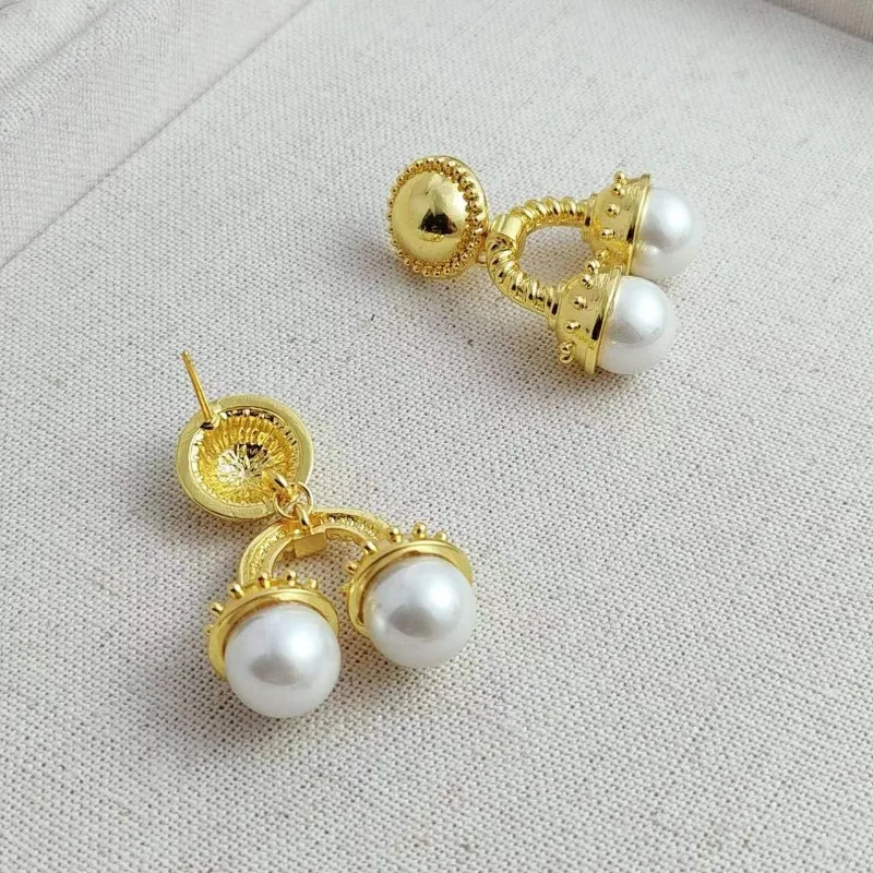 Wind Earrings Retro Bead Pendant Earrings Female Needle Niche Design Earrings Simple and Advanced Sense
Wind Earrings Retro Bead Pendant Earrings Female Needle Niche Design Earrings Simple and Advanced Sense