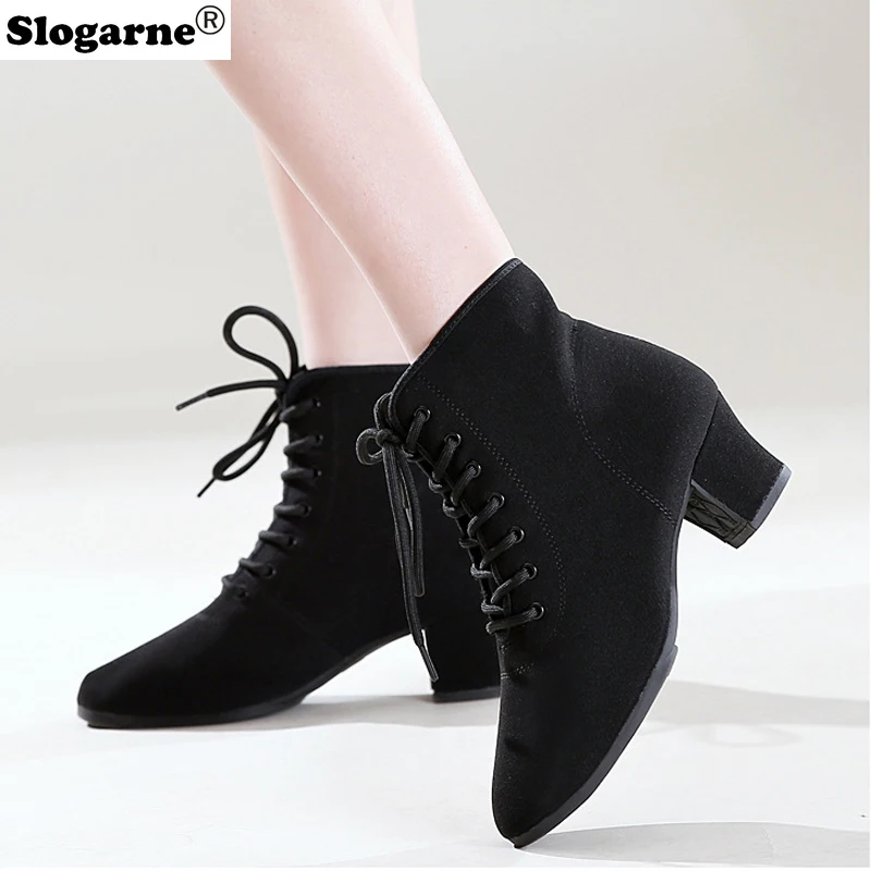 Elegant Ankle Boots Women New Modern Latin Dance Shoes Ladies Jazz Dance Shoes 5CM and 3.5CM Heels Ballroom Shoes Sport Sneakers
Elegant Ankle Boots Women New Modern Latin Dance Shoes Ladies Jazz Dance Shoes 5CM and 3.5CM Heels Ballroom Shoes Sport Sneakers