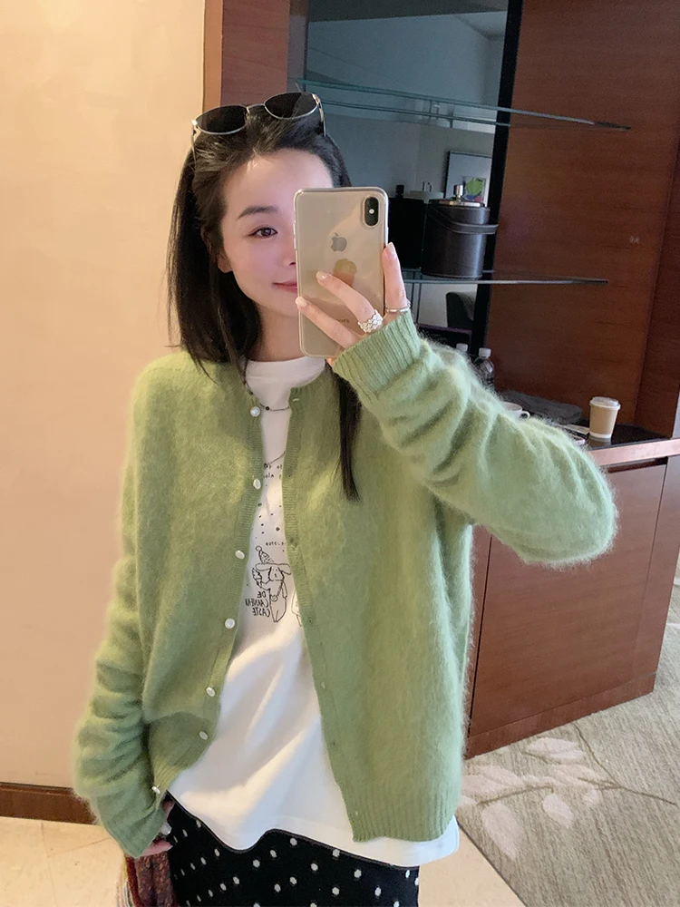 Женский вязаный кардиган из шерсти Gold Su 00, свободный, теплый, в корейском стиле, для повседневной носки, модный, стильный...
Женский вязаный кардиган из шерсти Gold Su 00, свободный, теплый, в корейском стиле, для повседневной носки, модный, стильный...