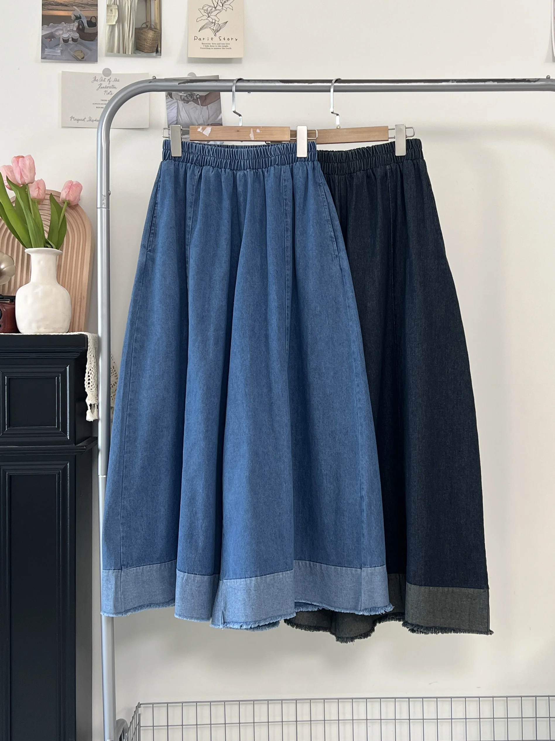 SuperAen Contrasting Color Rough Edge Denim Wide-leg Pants Loose Elastic Casual Blue Jeans
SuperAen Contrasting Color Rough Edge Denim Wide-leg Pants Loose Elastic Casual Blue Jeans