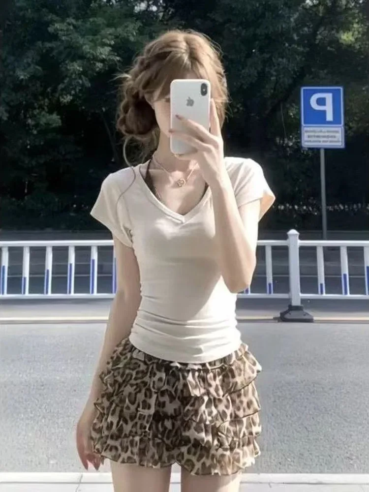 Retro Spicy Girl Leopard Print Flounce Half Skirt Women Summer 2026 New Small Size Half Skirt Pants Women Fashion Set
Retro Spicy Girl Leopard Print Flounce Half Skirt Women Summer 2026 New Small Size Half Skirt Pants Women Fashion Set