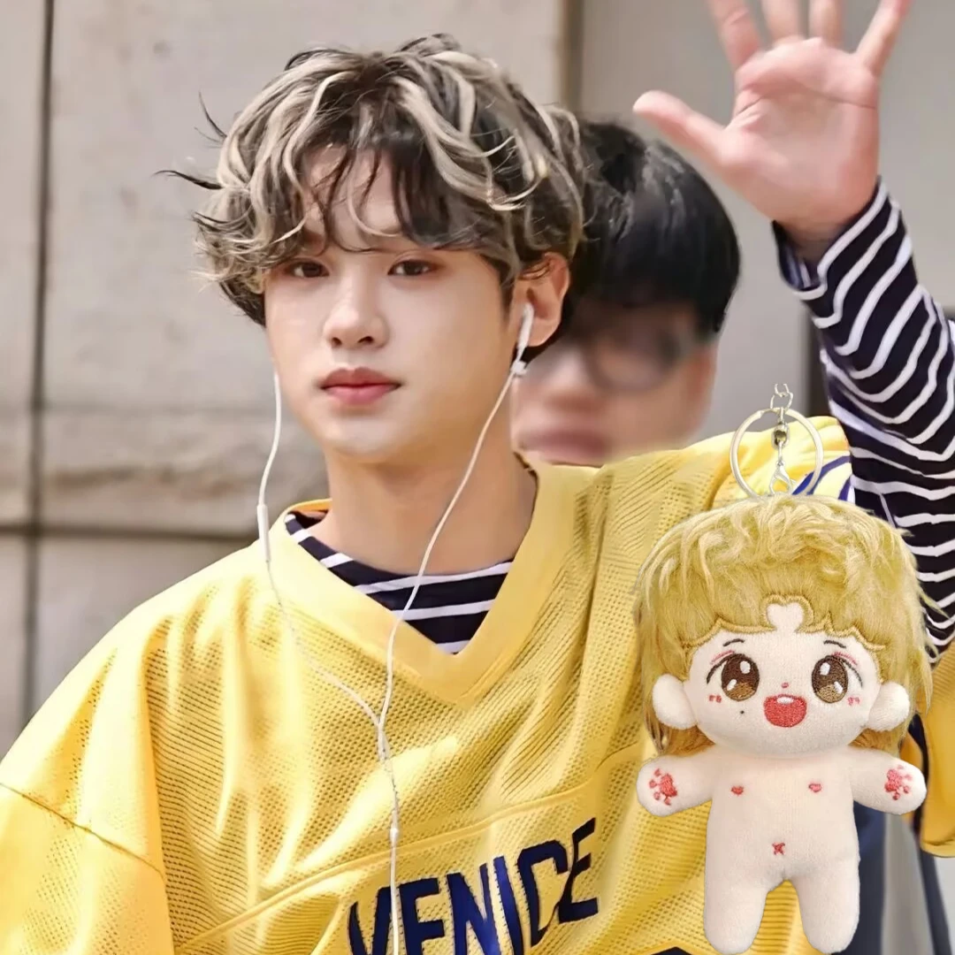 10cm Huang Minghao Cotton Doll Pendant Huang Miaomiao New Star Baby Plush Doll Bag Hanging Gift
10cm Huang Minghao Cotton Doll Pendant Huang Miaomiao New Star Baby Plush Doll Bag Hanging Gift