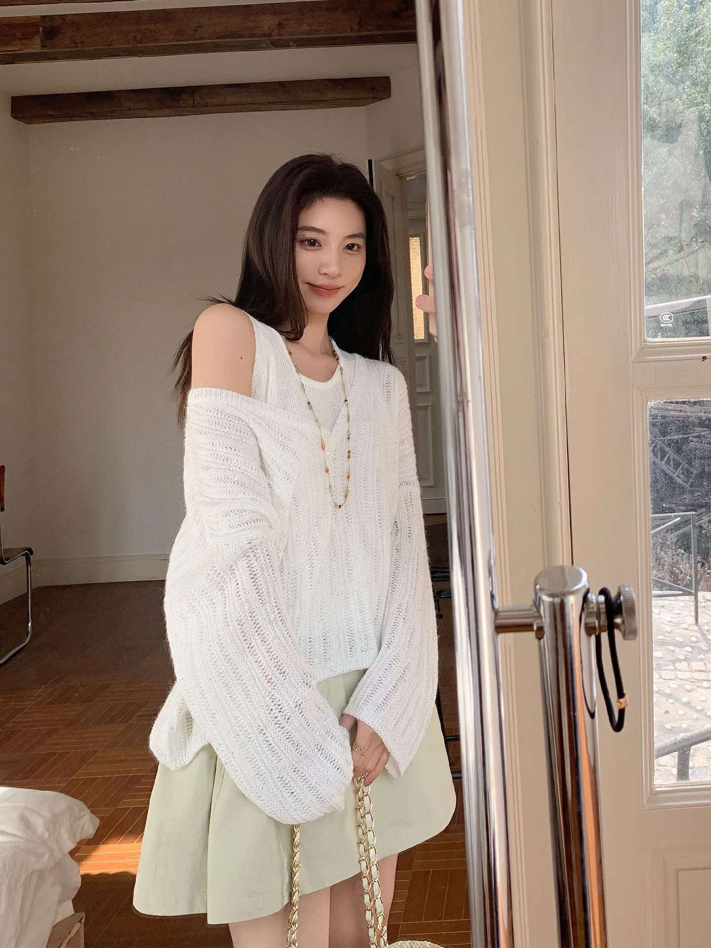 TWINS Cloud Fuzzy Women's Knitted Wool Vest Two-Piece Set V-Neck Long Sleeve Fashionable Spring Outfit Lightweight Jacket
TWINS Cloud Fuzzy Women's Knitted Wool Vest Two-Piece Set V-Neck Long Sleeve Fashionable Spring Outfit Lightweight Jacket
