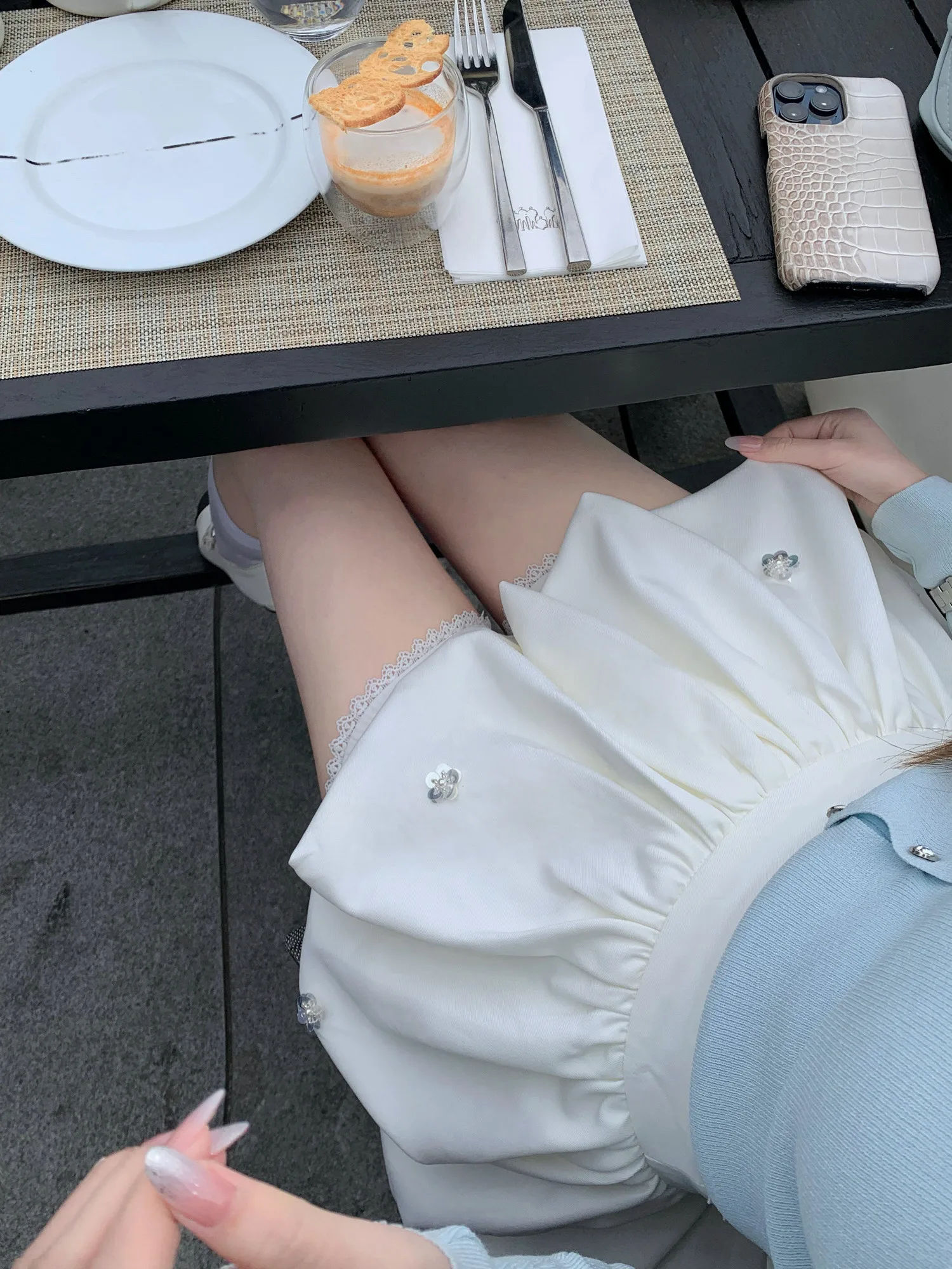 Белая кружевная пышная юбка А-силуэта для женщин, весна-лето, с высокой талией, плиссированная, с дизайном «цветочный бутон», для повседневной носки и путешествий
Белая кружевная пышная юбка А-силуэта для женщин, весна-лето, с высокой талией, плиссированная, с дизайном «цветочный бутон», для повседневной носки и путешествий