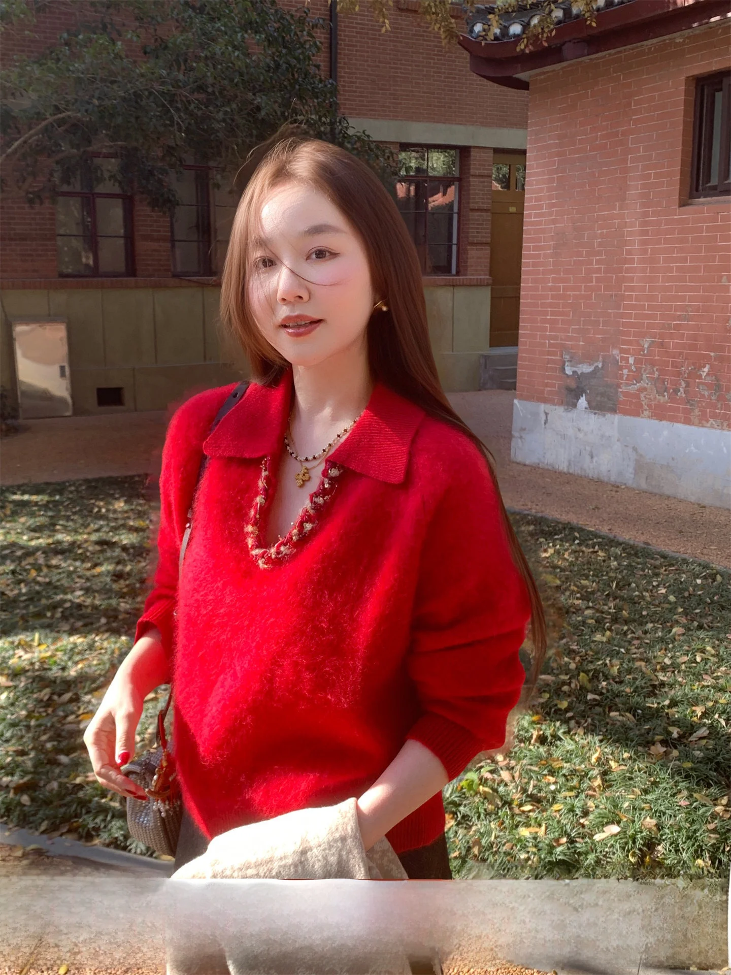 Soft Woolen Camere Silk Knitted Sweater Red Women's Winter Casual Sle Long Sve Loose Fit Comfortable Warm Top
Soft Woolen Camere Silk Knitted Sweater Red Women's Winter Casual Sle Long Sve Loose Fit Comfortable Warm Top