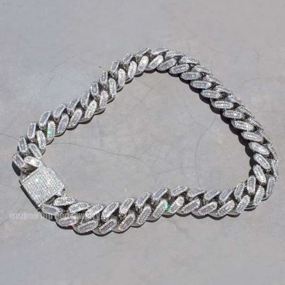 New Dual Cut Moissanite Cuban Link Chain 18mm S925 Silver Pass Tester d Color Baguette Round Diamond Moissanite Cuban Necklace
New Dual Cut Moissanite Cuban Link Chain 18mm S925 Silver Pass Tester d Color Baguette Round Diamond Moissanite Cuban Necklace