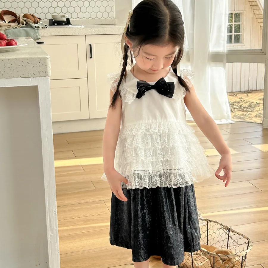 Girls Lace Bow Top 2024 Spring/Summer Children's New Sweet And Cute Doll Women's Treasure Shirt
Girls Lace Bow Top 2024 Spring/Summer Children's New Sweet And Cute Doll Women's Treasure Shirt