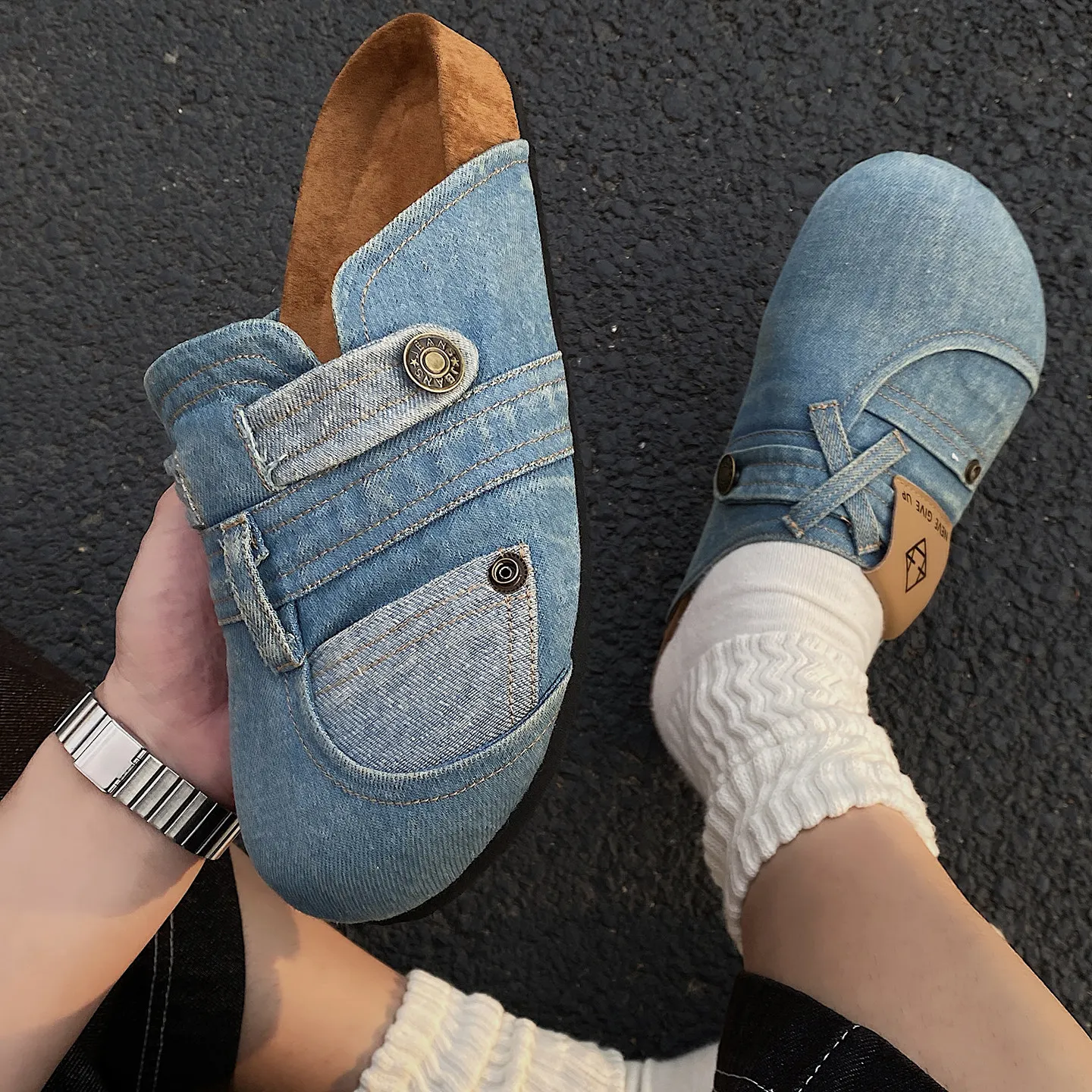 Denim Birkenth Shoes Men's And Women's Summer Breathable Baotou Slip-on Casual Muller Shoes For Lovers
Denim Birkenth Shoes Men's And Women's Summer Breathable Baotou Slip-on Casual Muller Shoes For Lovers