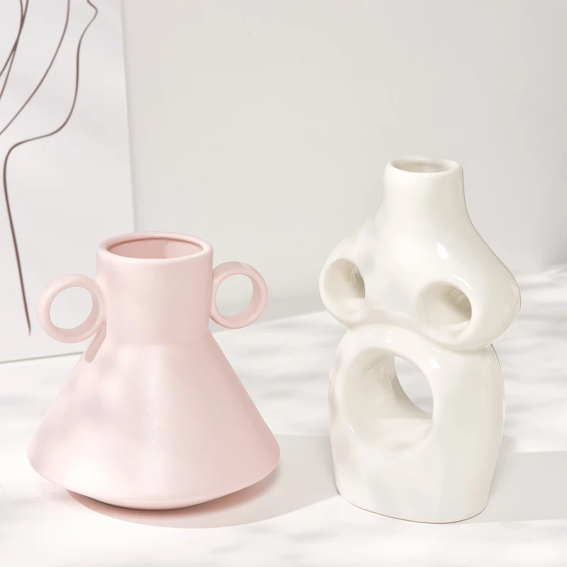 Ceramic vase - Ins Nordic pink creative human figure office art decorative piece
Ceramic vase - Ins Nordic pink creative human figure office art decorative piece