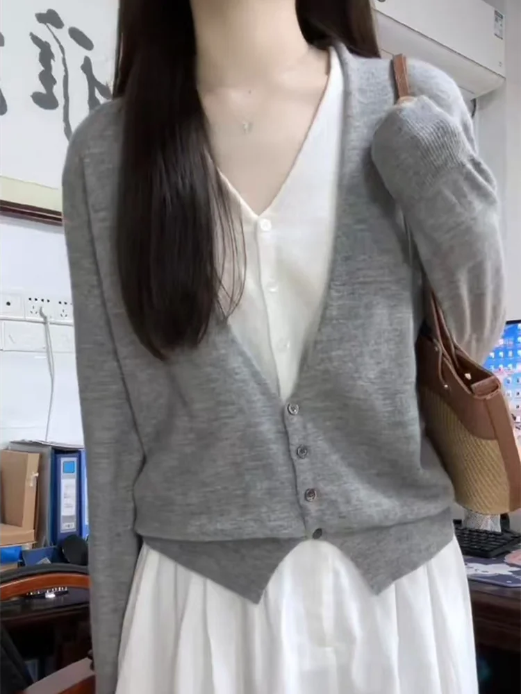 Вязаный свитер V-Ne, женский облегающий свитер, весенне-осенний дизайн Sense, искусственный двухсекционный топ с подкладкой, топ для поездок на работу
Вязаный свитер V-Ne, женский облегающий свитер, весенне-осенний дизайн Sense, искусственный двухсекционный топ с подкладкой, топ для поездок на работу
