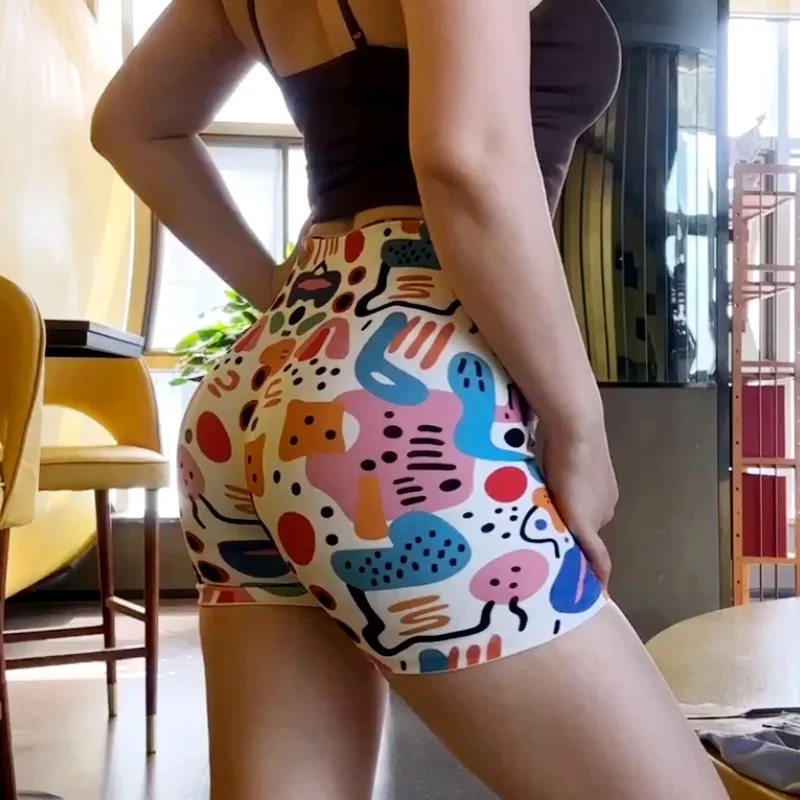 Женские бесшовные шорты для йоги с высокой талией для фитнеса, бега персикового цвета, длина бедра, спортивные брюки с леопардовым узором и подтяжкой ягодиц 
Женские бесшовные шорты для йоги с высокой талией для фитнеса, бега персикового цвета, длина бедра, спортивные брюки с леопардовым узором и подтяжкой ягодиц