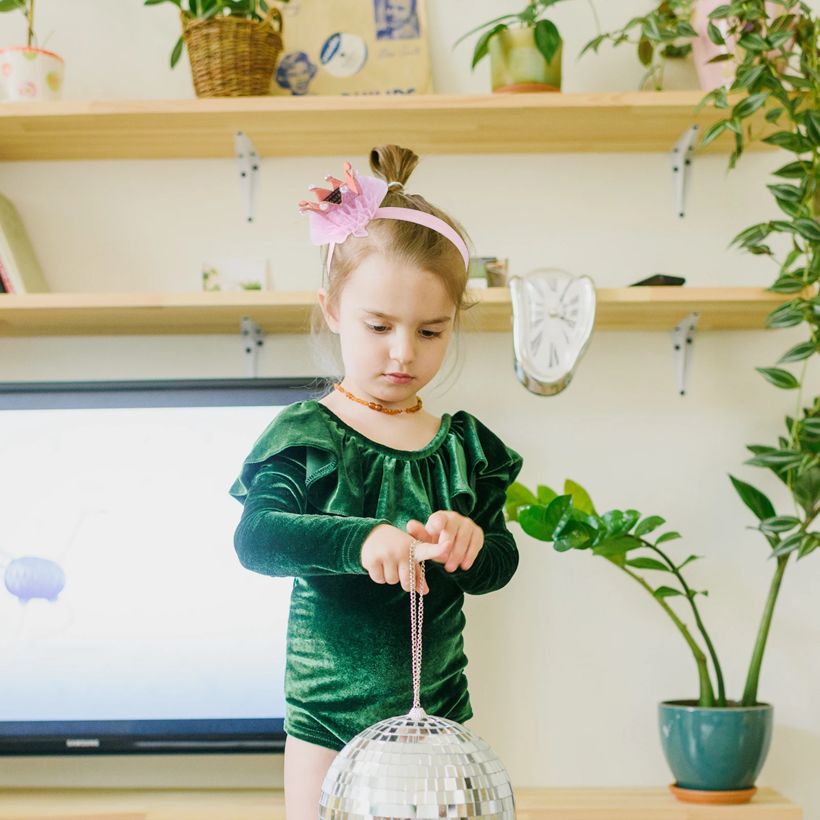 Baby Girl Sparkly Crown Headband Elastic Glitter Hairband for Infant Toddler Birthday Party Photo Shoots First Birthday Gift
Baby Girl Sparkly Crown Headband Elastic Glitter Hairband for Infant Toddler Birthday Party Photo Shoots First Birthday Gift