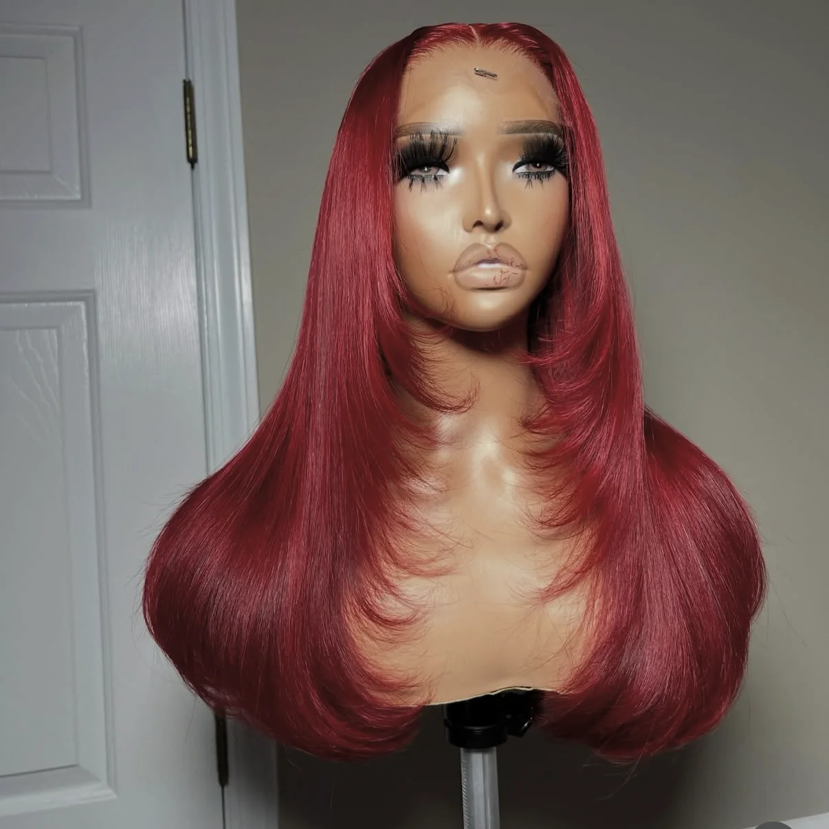 Red Layered Cut Wig Long Silky Straight Wig Jet Black 13x4 Lace Front Wigs for Women Synthetic Hair Natural Hairline Daily Wear
Red Layered Cut Wig Long Silky Straight Wig Jet Black 13x4 Lace Front Wigs for Women Synthetic Hair Natural Hairline Daily Wear