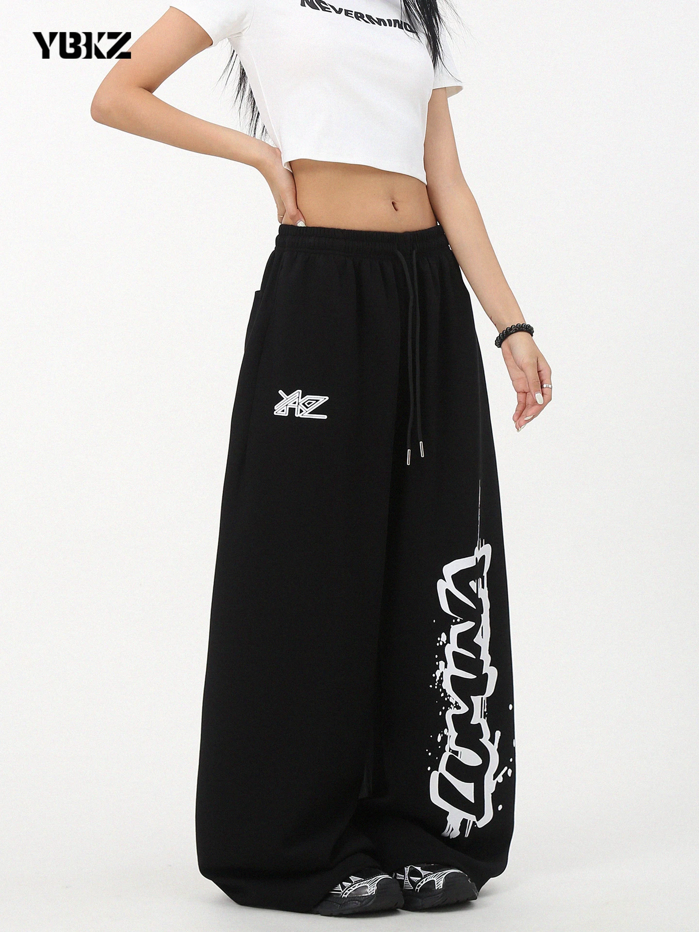 YBKZ Hip Hop Vintage Letter Print Casual Loose Sport Pants Women's Jazz Dance All-Match Sweatpants Straight Leg Elastic Waist
YBKZ Hip Hop Vintage Letter Print Casual Loose Sport Pants Women's Jazz Dance All-Match Sweatpants Straight Leg Elastic Waist