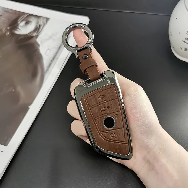 Suitable for BMW keycase 1 2 3 4 5 7 series X1 X2 X3 X4 X5 X6 i3 i5 F30 F10 F15 F16 F34 F07 F01 E70 E71 cover keyshell keychain
Suitable for BMW keycase 1 2 3 4 5 7 series X1 X2 X3 X4 X5 X6 i3 i5 F30 F10 F15 F16 F34 F07 F01 E70 E71 cover keyshell keychain