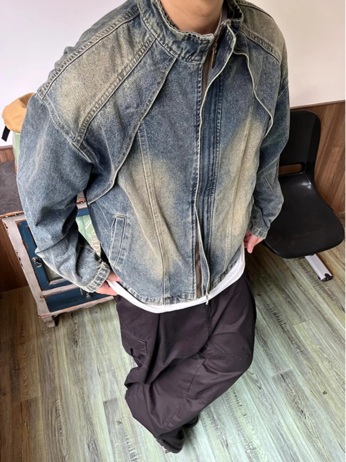 Blue Washed Denim Jacket Men's Spring Autumn Style Cleanfit Deconstructed Design American High Street Workwear Jacket
Blue Washed Denim Jacket Men's Spring Autumn Style Cleanfit Deconstructed Design American High Street Workwear Jacket