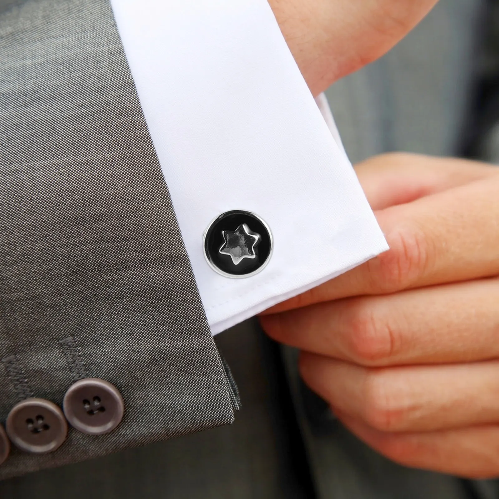 4PCS tuxedo studs for men Six-pointed Star Cufflinks Tuxedo Shirt Stud French Shirt Cufflinks Business Wedding clothes Accessory
4PCS tuxedo studs for men Six-pointed Star Cufflinks Tuxedo Shirt Stud French Shirt Cufflinks Business Wedding clothes Accessory
