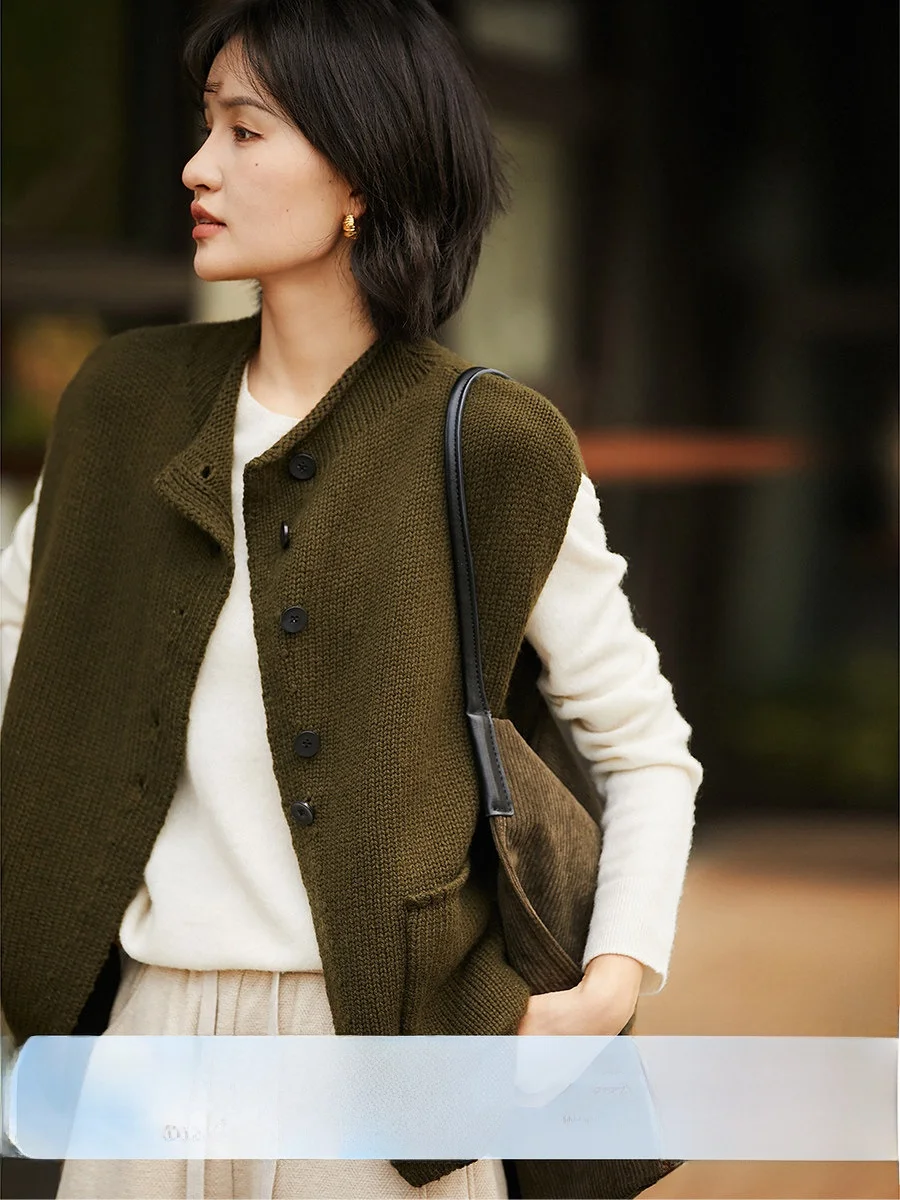 Women's Crt Wool Camere Vest Stand Collar Single Button Svel Tank Top Soft Knitted Warmth Faion Commute Sle
Women's Crt Wool Camere Vest Stand Collar Single Button Svel Tank Top Soft Knitted Warmth Faion Commute Sle