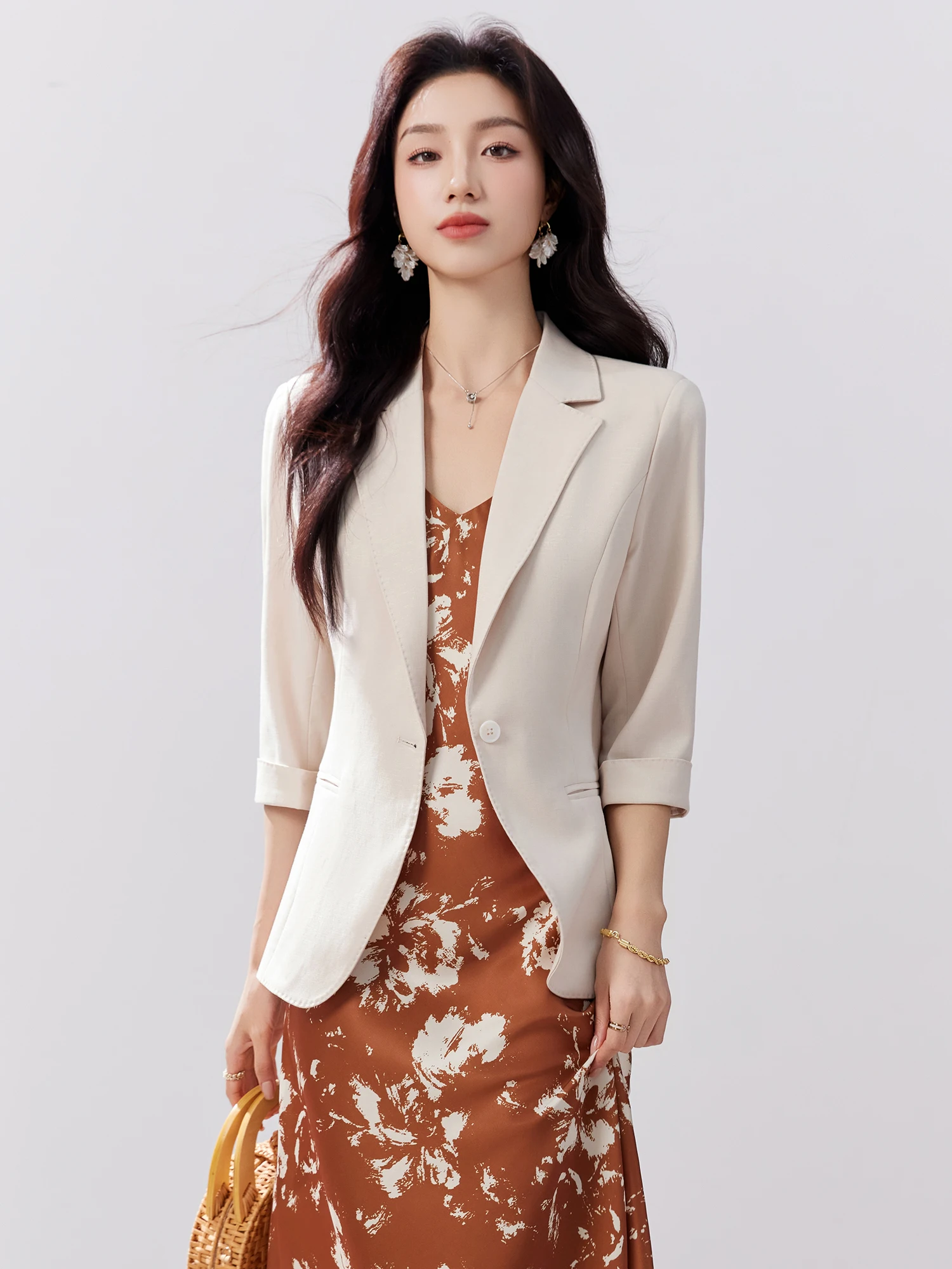 Slim Fit Women's Jacket 2026 Spring Season Seven-Quarter Sleeve Commute Thin Style Ladies' Suit Polyester Fiber
Slim Fit Women's Jacket 2026 Spring Season Seven-Quarter Sleeve Commute Thin Style Ladies' Suit Polyester Fiber