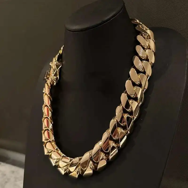 30mm Cuban Chain Hiphop Gold Plated Curb Custom Cuban Necklaces 925 Sterling Silver Cuban Link Chain
30mm Cuban Chain Hiphop Gold Plated Curb Custom Cuban Necklaces 925 Sterling Silver Cuban Link Chain