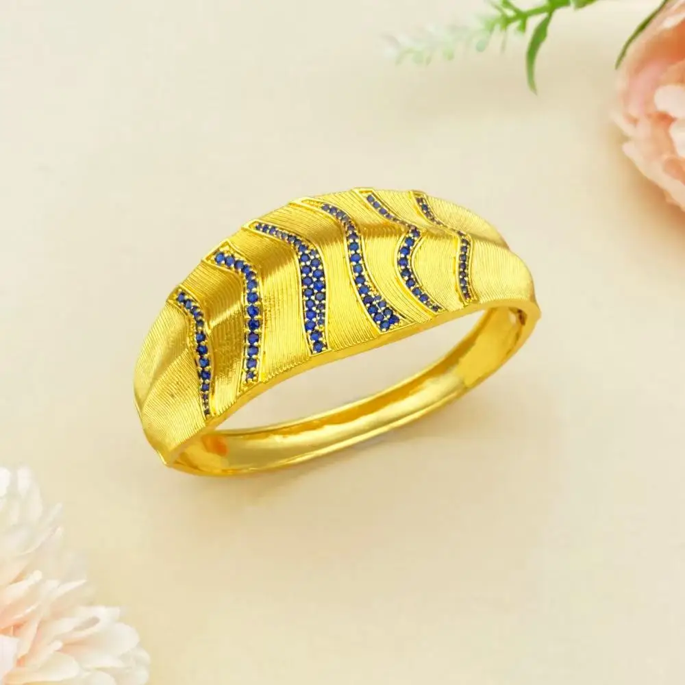 Ювелирный набор JRH в стиле ОАЭ и Саудовской Аравии: позолоченная латунь, с искусственным цирконом, элитный аксессуар для банкетов (браслет, кольцо, ожерелье, серьги)
Ювелирный набор JRH в стиле ОАЭ и Саудовской Аравии: позолоченная латунь, с искусственным цирконом, элитный аксессуар для банкетов (браслет, кольцо, ожерелье, серьги)