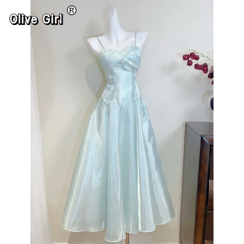 2026 Summer Dress French Style Blue Ruched Dress Women's Waist Cinch and Silk Fabric Fairytale Clothing
2026 Summer Dress French Style Blue Ruched Dress Women's Waist Cinch and Silk Fabric Fairytale Clothing