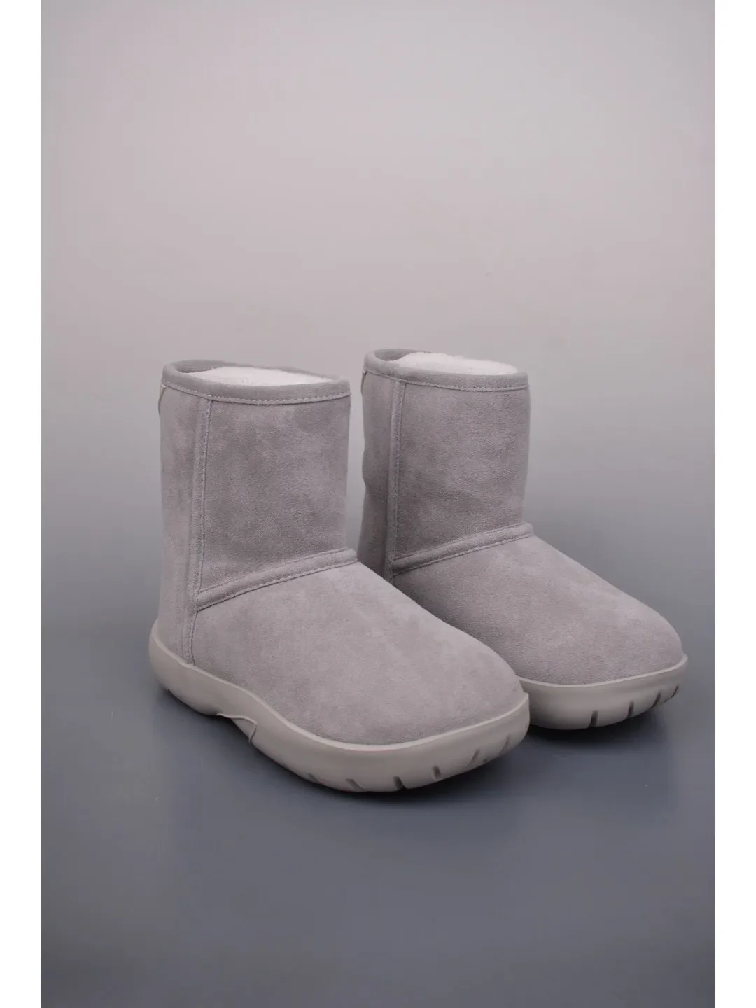 Женские простые зимние ботинки из овечьей шерсти с квадратным круглым носком, теплые нескользящие ботильоны, роскошный рождественский подарок, катание на лыжах 
Женские простые зимние ботинки из овечьей шерсти с квадратным круглым носком, теплые нескользящие ботильоны, роскошный рождественский подарок, катание на лыжах