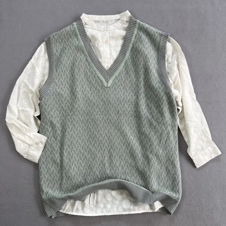 Весенне-осенний новый мягкий хлопковый вязаный свитер из пряжи, женский свободный жилет с узором крючковой вязки, универсальный, в японском стиле, свободного кроя
Весенне-осенний новый мягкий хлопковый вязаный свитер из пряжи, женский свободный жилет с узором крючковой вязки, универсальный, в японском стиле, свободного кроя