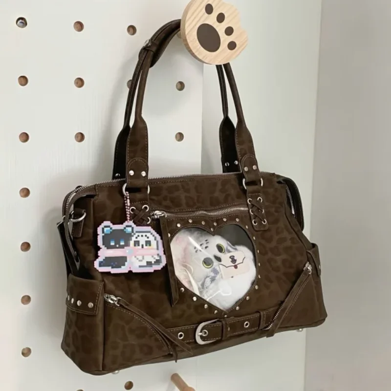 Large Capacity Y2k Leopard Print Tote Bag With Rivet Details Retro Motorcycle Shoulder Bag With Heart Window Punk Gothic Handbag
Large Capacity Y2k Leopard Print Tote Bag With Rivet Details Retro Motorcycle Shoulder Bag With Heart Window Punk Gothic Handbag