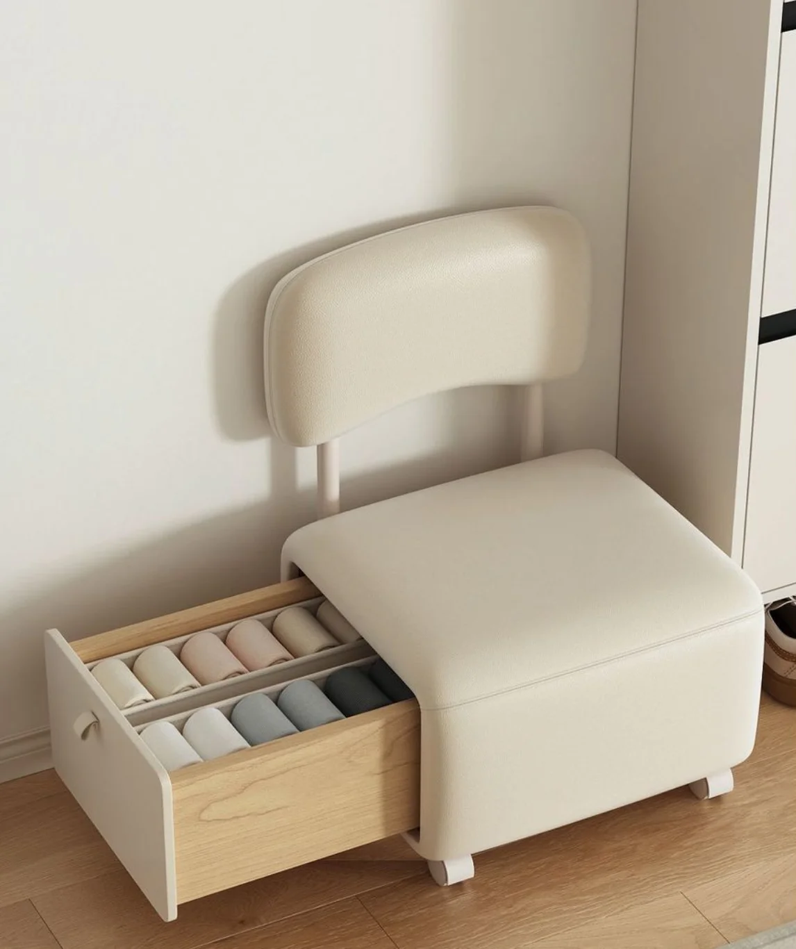 #Modern Cream Style Ottoman Foot Stool Low Pulleys Backrest Universal Wheel Soft Sliding Storage Home Use Bedroom Living Room
#Modern Cream Style Ottoman Foot Stool Low Pulleys Backrest Universal Wheel Soft Sliding Storage Home Use Bedroom Living Room